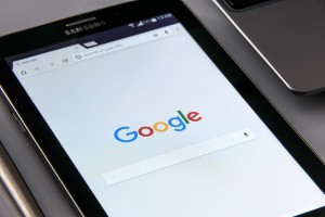 レシピ・映画・飲食店におすすめ！ Googleモバイル検索で「リッチカード」を使って目を引こう！